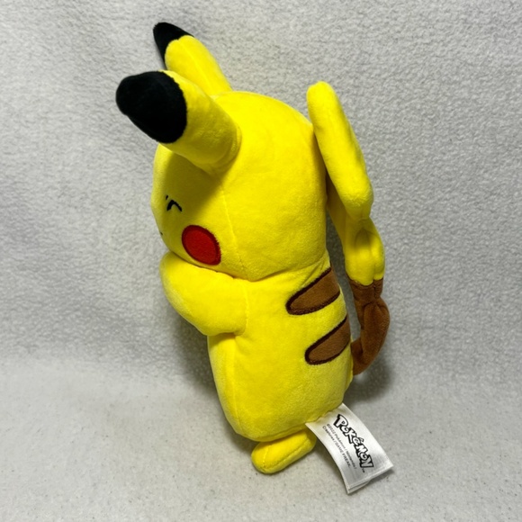 Pokemon 8 inches Plush Toy - Pikachu - Picture 5 of 5